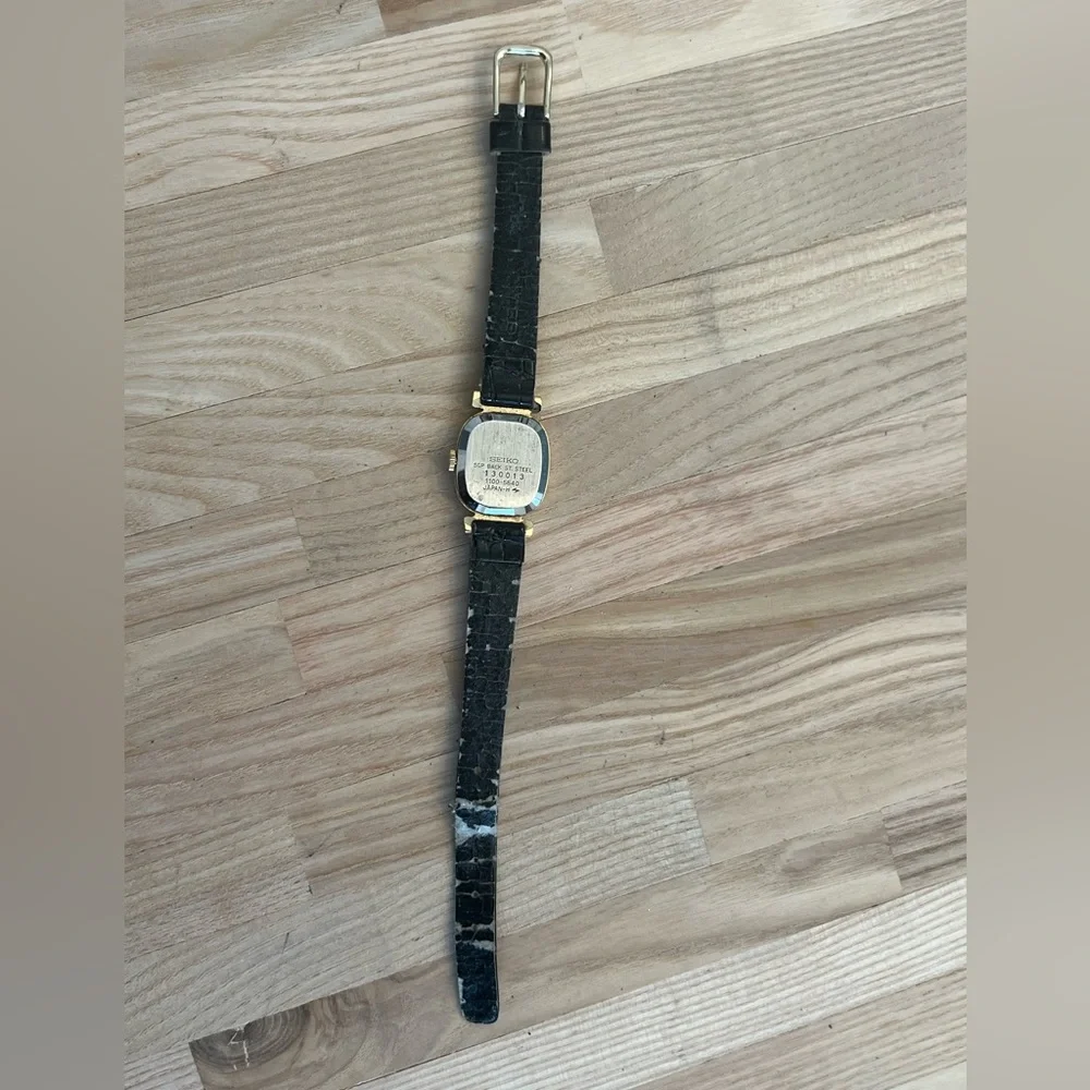 Seiko Ladies Watch RARE Vintage Black Leather Strap Gold-Tone Dial